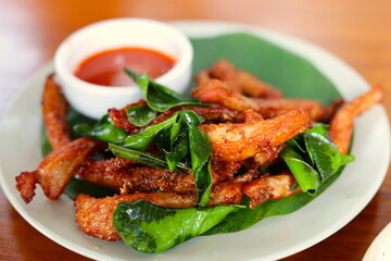 chicken wings with vegetables