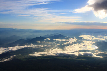 Climbing Mount Fuji (富士山 / Fuji-san) on the Yoshida trail in the summer | Views at the 8th station with the Kawaguchi Lake (河口湖) in the background