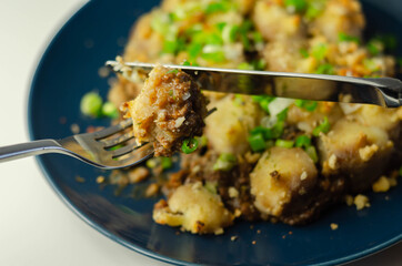Beef and gravy enriched with a splash of Italian red wine, with creamy mash and finished with a...