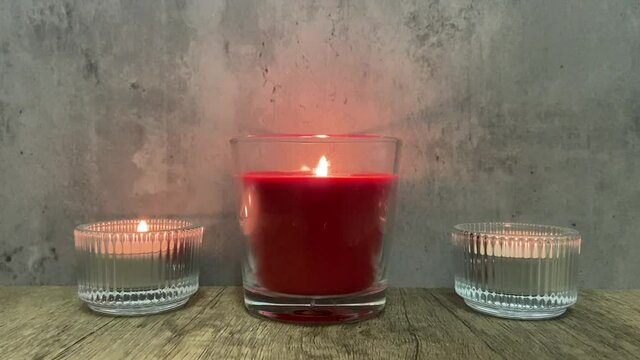 Bougies sur une table