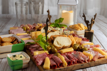 picada tradicional argentina con variedad de fiambres!!!