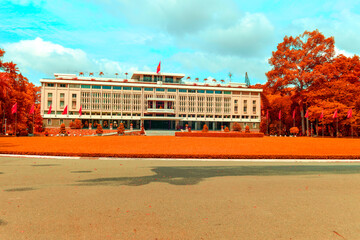 The author made the set of photos on Sunday morning, May 23, 2021. Content: through infrared light,...