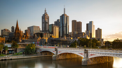 Fototapeta na wymiar Melbourne, Princes Bridge, in the morning sunlight
