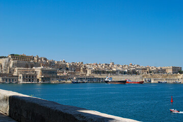 Fototapeta na wymiar view of the port of marseille