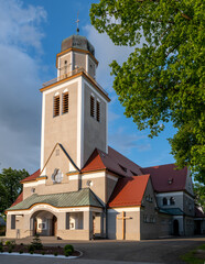 Fototapeta na wymiar kościół parafialny w Luboszycach (województwo opolskie, Polska)