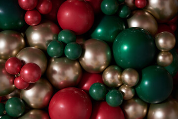 Fototapeta na wymiar christmas decorations with colored balloons on background