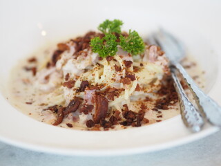 Spaghetti Carbonara with Unsmoked Bacon, Pancetta, Guanciale Heavy Cream, spaghetti alla carbonara food