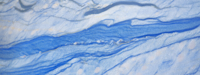 Steinplatte mit abstraktem Muster in blau und weiß mit glatt geschliffener Oberfläche - Panorama Nahaufnahme