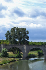 La antigua Ciudadela Medieval de Carcassonne sus calles y el rio aude -  L'ancienne citadelle médiévale de Carcasona ses rues et la rivière aude - The old Medieval Citadel of Carcassonne and the river