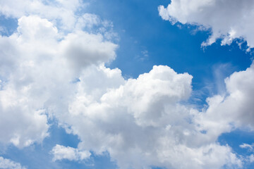 A close-up of the white clouds at noon for the design.
