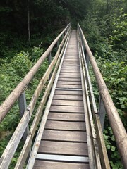 Holzbr&uuml;cke im Verzasca-Tal
