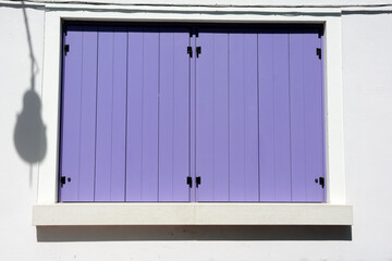Obraz na płótnie Canvas window with shutters