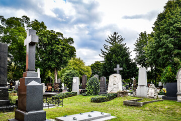 ウィーンの中央墓地の風景