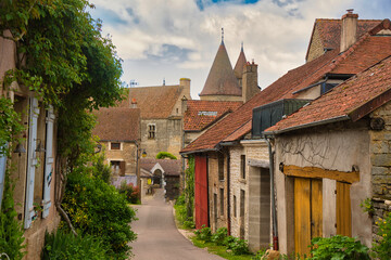 Chateauneuf-an-Auxois im Burgund in Frankreich