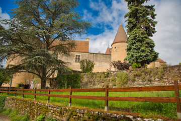 Chateauneuf-an-Auxois im Burgund in Frankreich