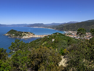 Fototapeta na wymiar Panoramic view of Sestri Levante and the bay of Silence