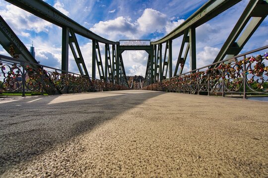 Der Eiserner Steg in der B&ouml;rsenstadt Frankfurt am Main, in Deutschland.