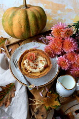pumpkin tart with cream cheese and nuts