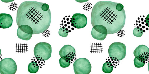 nahtloses Muster, schwarze geometrische Kritzeleien auf einem Hintergrund von hellen Aquarellgrünflecken. Kritzeleien und Aquarell stilisiertes Laub, handgezeichnet. Kinderkritzeleien und Grün