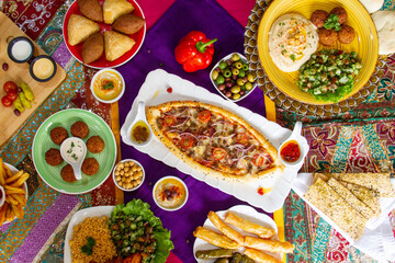 festín de comida árabe 