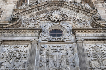 Obraz premium Holy Cross Church (Igreja de Santa Cruz) - Portuguese 17th century church in Braga, Portugal. Igreja de Santa Cruz dedicated to the Holy Cross.