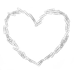 paper clip heart with chain