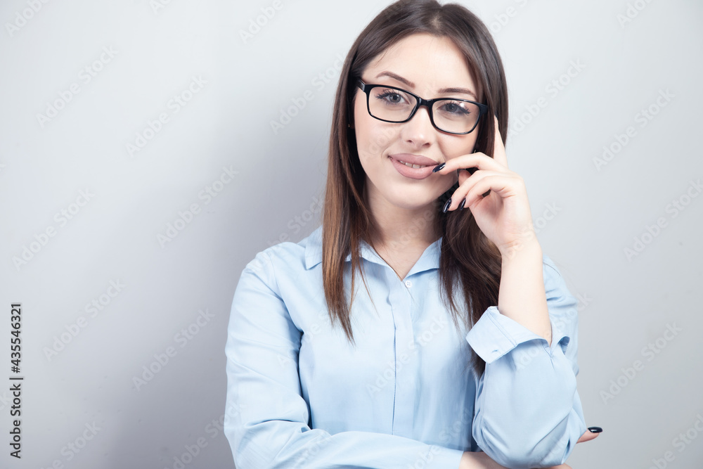 Poster young woman thinking looks left