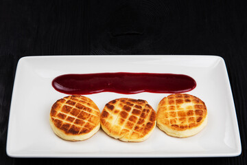 Cottage cheese pancakes with berries jam