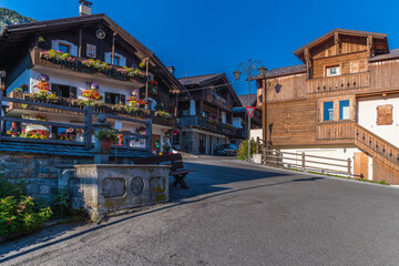 Views and plays of light. The village of Sappada and its beauties