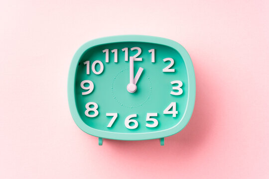 1時 Images Browse 103 Stock Photos Vectors And Video Adobe Stock