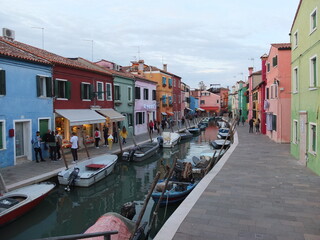 Fototapeta na wymiar Buranos Canal with Beautiful Colorful Facades in Italy´s Venice