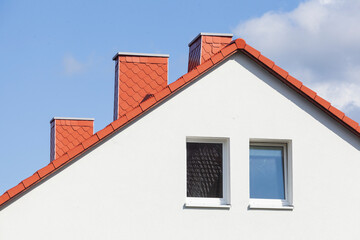 Schornsteine, Fenster, Modernes Wohngebäude, Deutschland, Europa