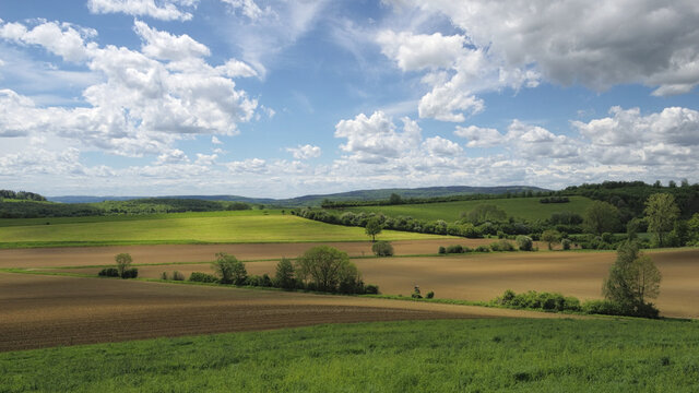 Deister-S&uuml;ntel-Tal bei Bad M&uuml;nder - Niedersachsen, Deutschland, Europa