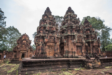 Fototapeta na wymiar Banteay Srei is considered one of the most beautiful stone castles in Cambodia