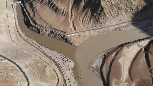 ZANSKAR VALLEY AND TREKKING AND LAMAYARU MONASTERY INDIA