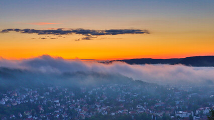 Sonnenaufgang über Jena vom Bismarckturm aufgenommen