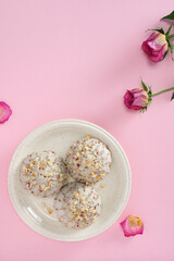 Cookies with peanuts and rose