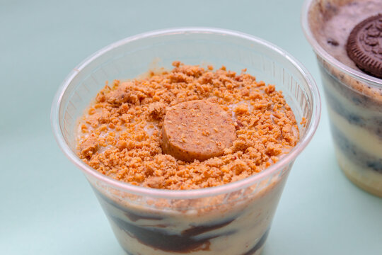 sweet peanut dessert with pacoca.