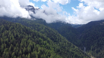 montagne bosco foresta dolomiti cielo nuvole 
