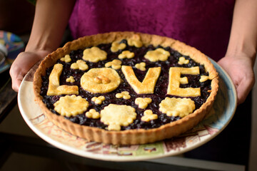 Homemade raspberry blackberry love pie