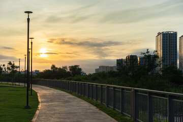 Obraz premium sunset in the city