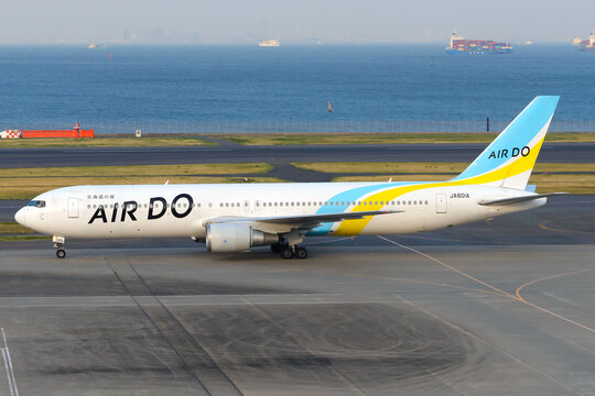 Air Do Boeing 767 taxiing at Tokyo Haneda Airport. Aircraft 767-300 of airline from Japan registered as JA601A.