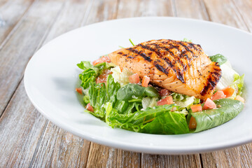 A view of a grilled salmon salad.