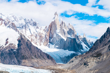 Fototapeta premium Beautiful snowy mountains in El Chalten - Argentina.