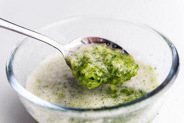freshly squeezed cucumber juice, Juicer and cucumber