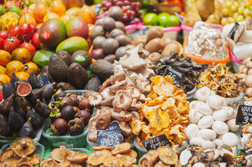 crayfish and crabs displayed on ice in seafood street market