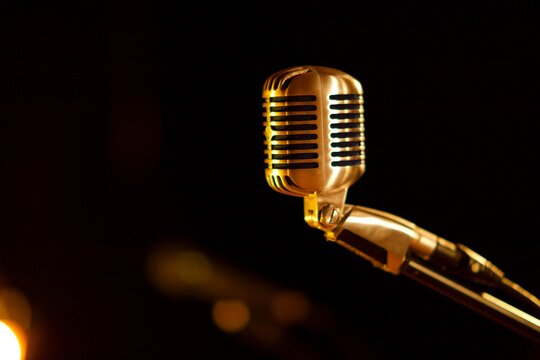 Micro musique voix chant rétro vintage
Concert enregistrement audio