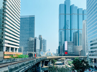 Obraz na płótnie Canvas Cityscape and public skytrain transportation