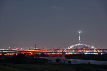 Obraz premium 五色桜大橋のある夜景