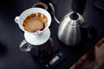 Alternative method of making coffee, funnel drip glasses with paper filter chemex pour over kettle